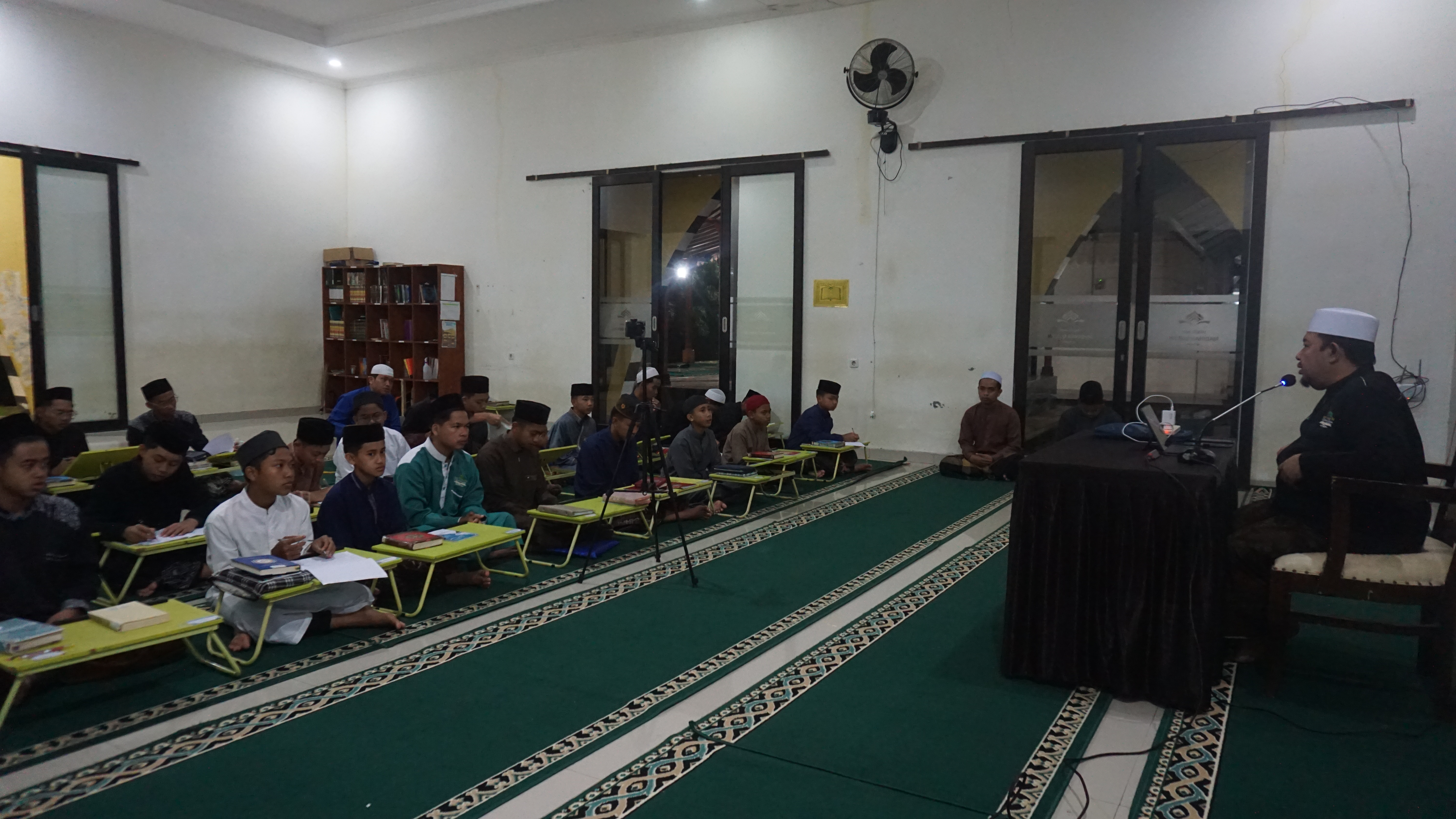 English Lesson Madrasah Madinah Qur’an