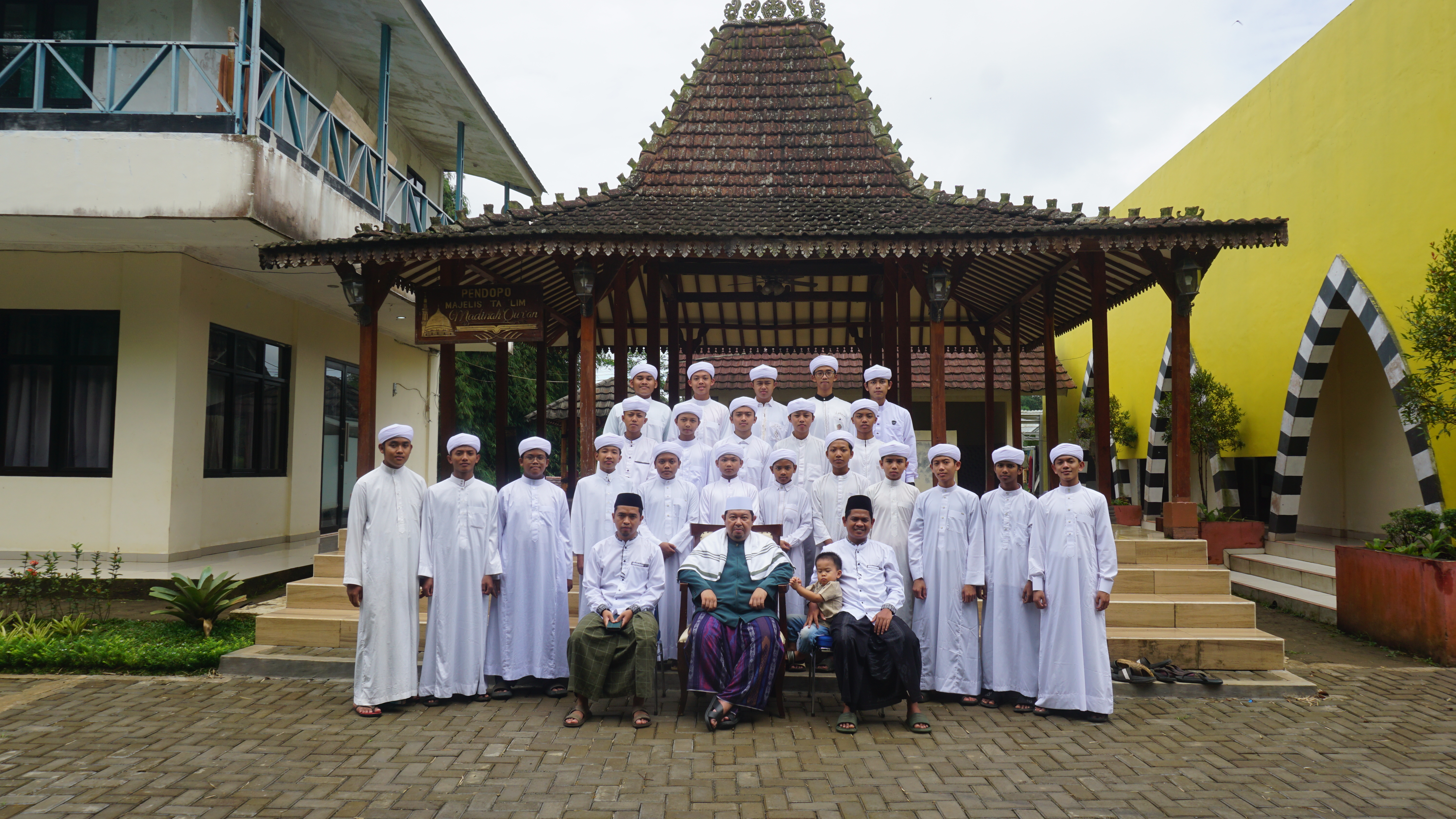 Harmoni Kurikulum: Integrasi Kemenag dan Tahfiz di Pesantren Tahfizh Madinah Qur’an